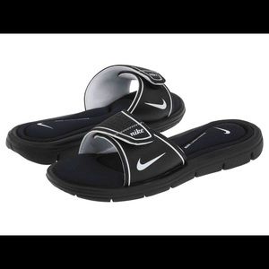 Nike Memory Foam Slides NWT